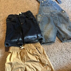 GAP 3T Boys Kids Denim and Tan Shorts Trio